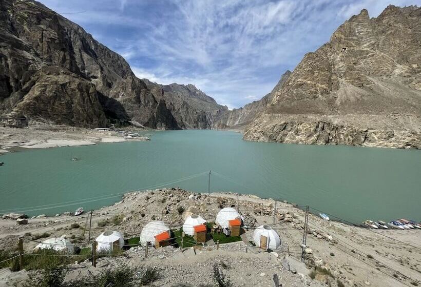 هتل Orangeloft Attabad Lake Hunza