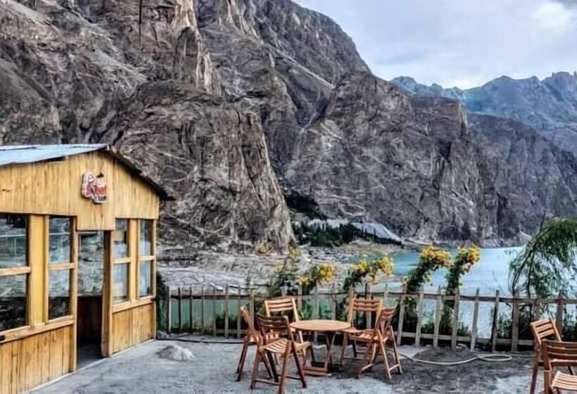 هتل Orangeloft Attabad Lake Hunza