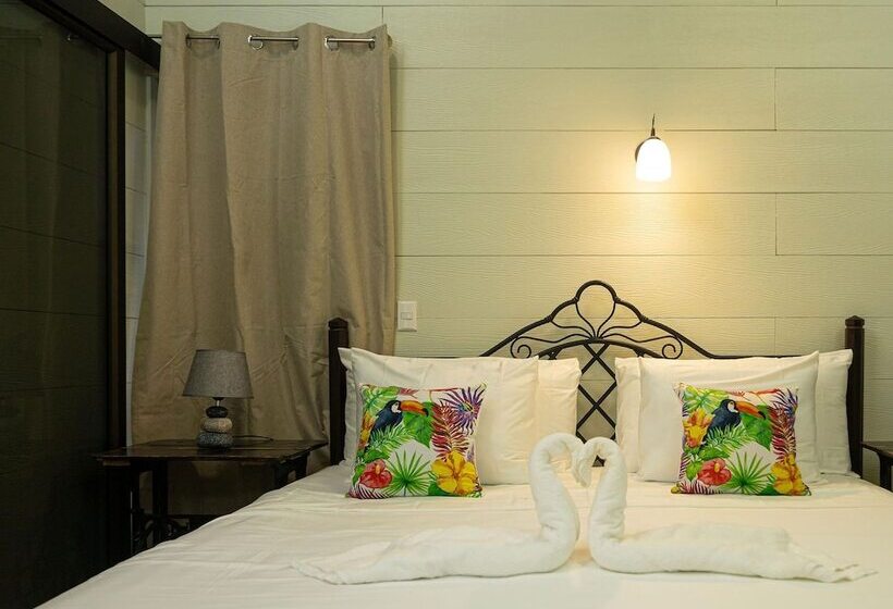 فندق Riverside Bungalows