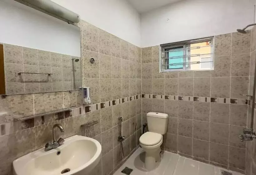 پانسیون Secure Inn Guest House Bahria Town