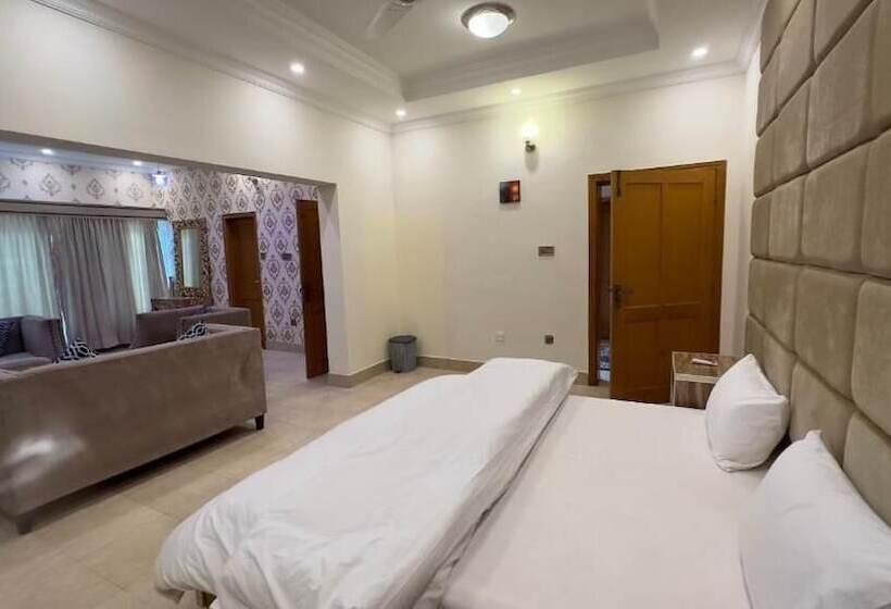 پانسیون Secure Inn Guest House Bahria Town