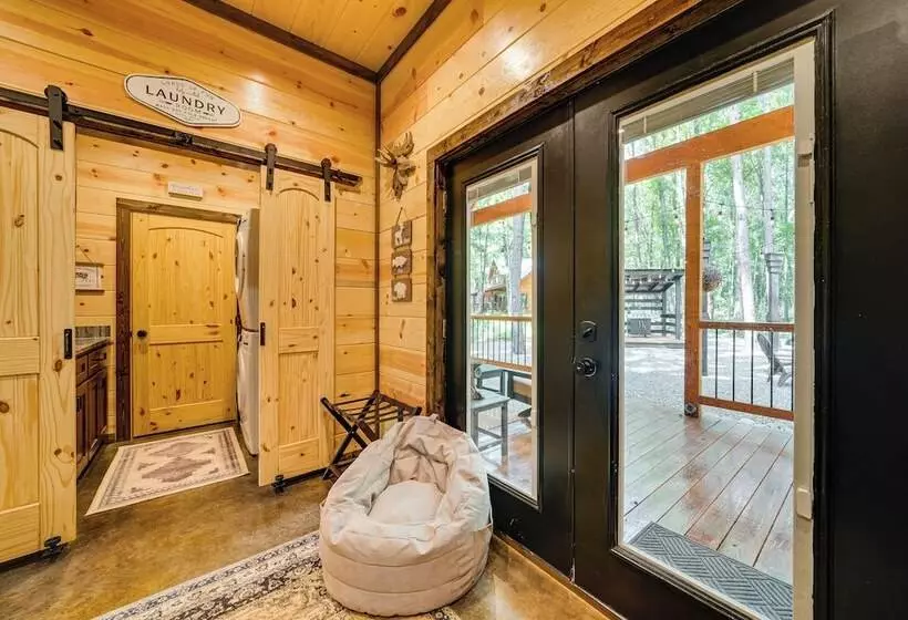 Broken Bow Cabin Near Choctaw Casino: Hot Tub!