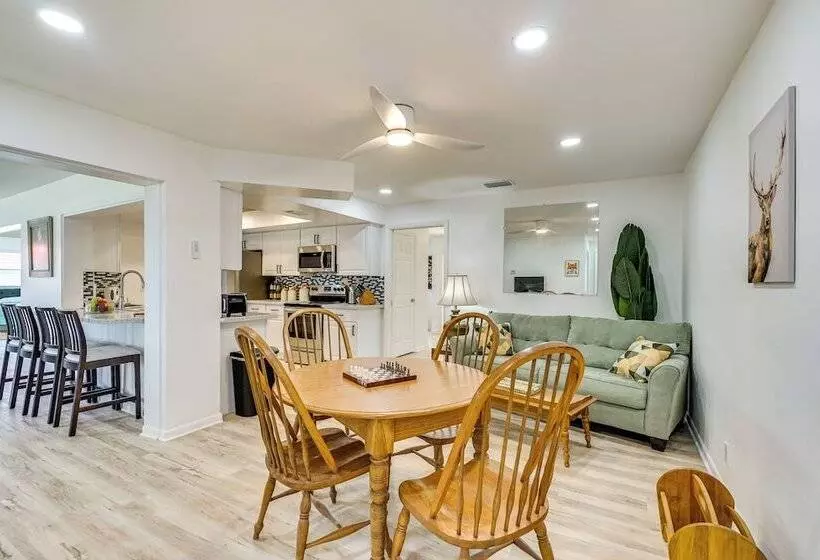 Canal Front Lake Placid Home W/ Boat Dock & Lift!