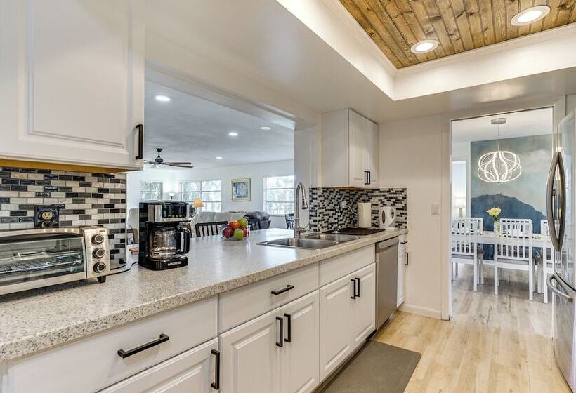 Canal Front Lake Placid Home W/ Boat Dock & Lift!