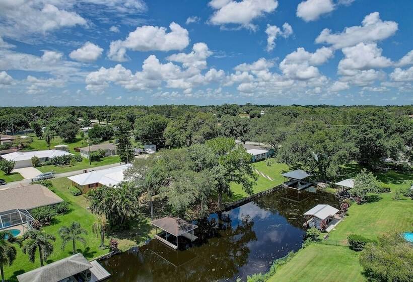 Canal Front Lake Placid Home W/ Boat Dock & Lift!