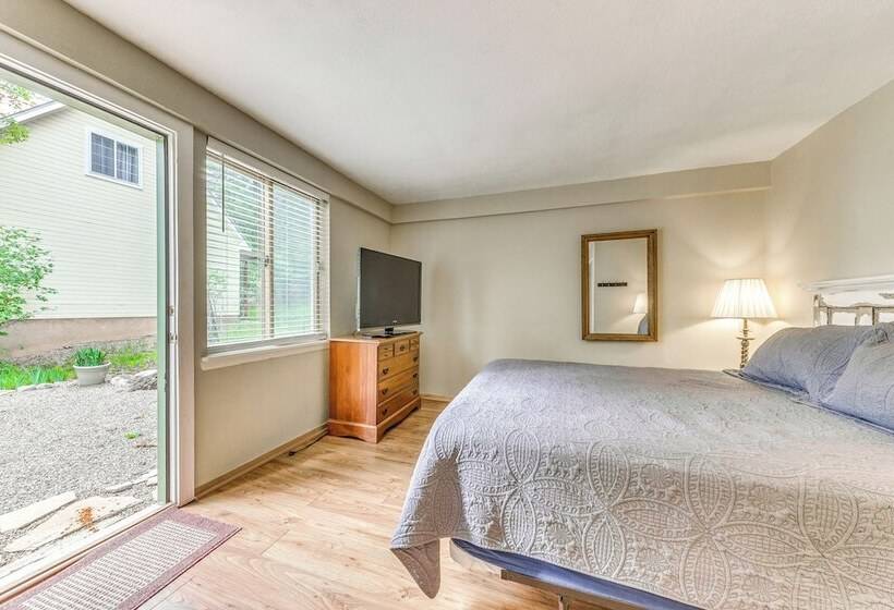 Central Cloudcroft Retreat W/ Wood Burning Stove!