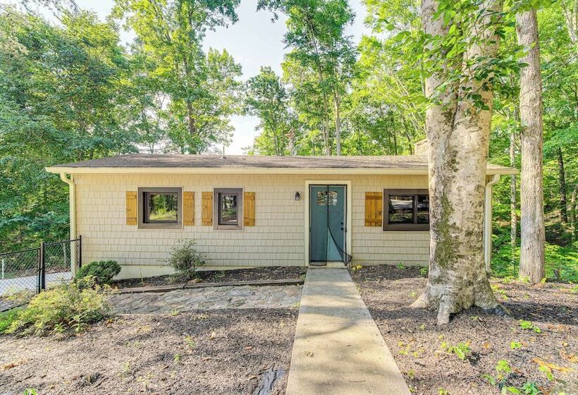 Dandridge Home On Douglas Lake W/ Hot Tub & Dock!
