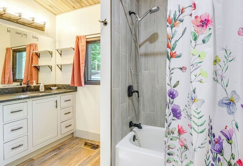 Dandridge Home On Douglas Lake W/ Hot Tub & Dock!