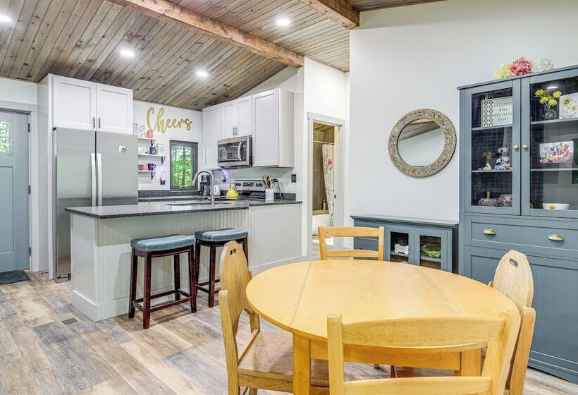 Dandridge Home On Douglas Lake W/ Hot Tub & Dock!