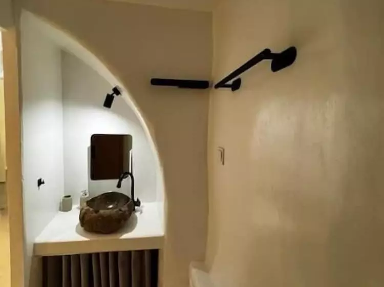 هتل White Sand Cave Suite