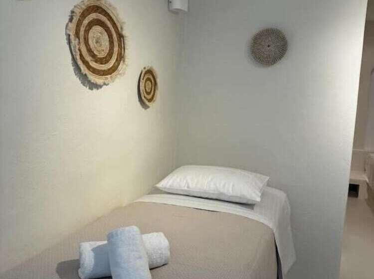 هتل White Sand Cave Suite