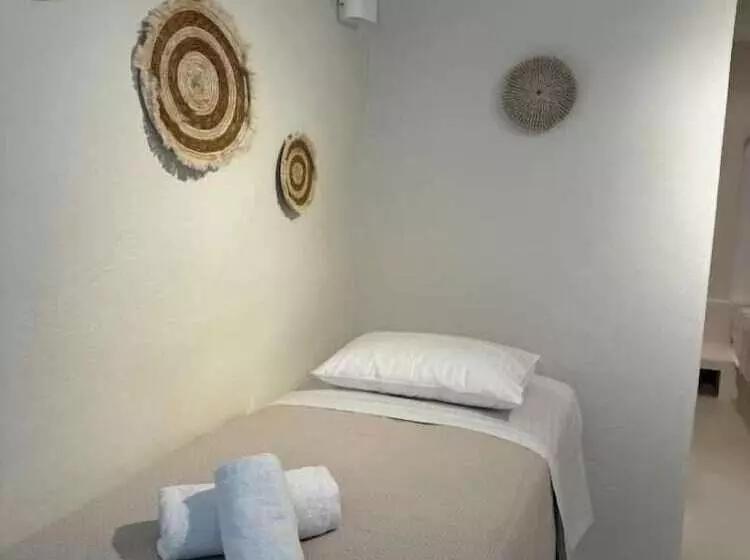 هتل White Sand Cave Suite