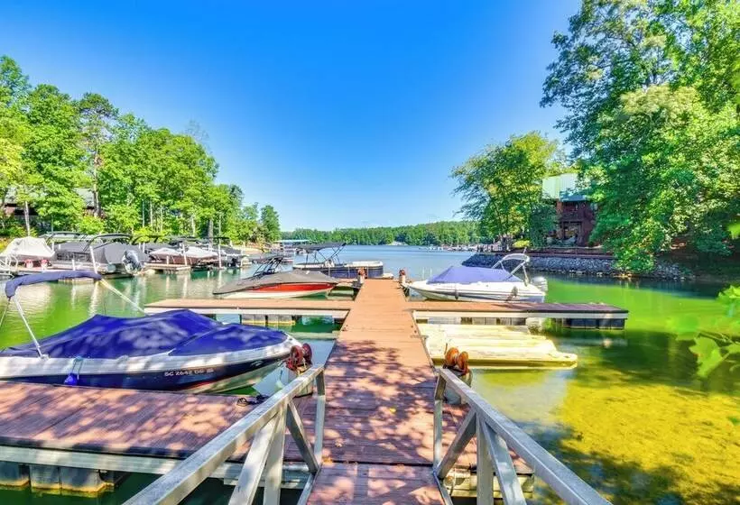 Lake Keowee Access: Idyllic Six Mile Cabin!