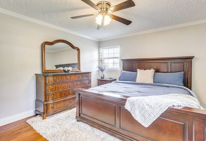 Inviting Jacksonville Home < Half Mi To University