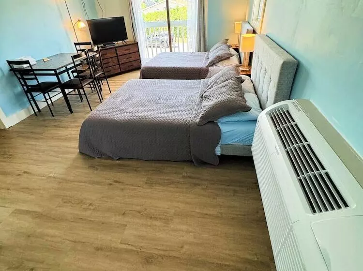 Mari Anne Motel