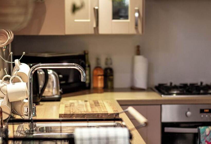 Pensão Lovely 2 Bd With Stunning Views Over Stroud Valley