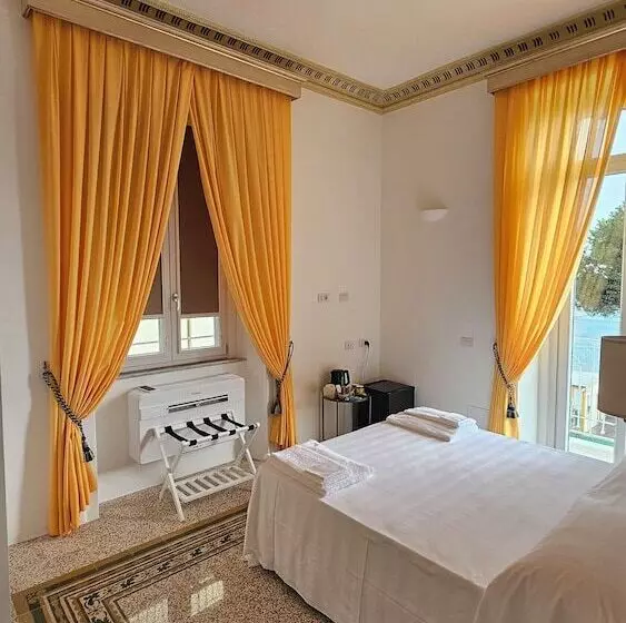 ペンション Galene   Beachfront In Costa D Amalfi