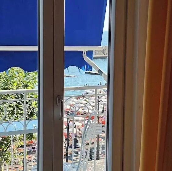 ペンション Galene   Beachfront In Costa D Amalfi