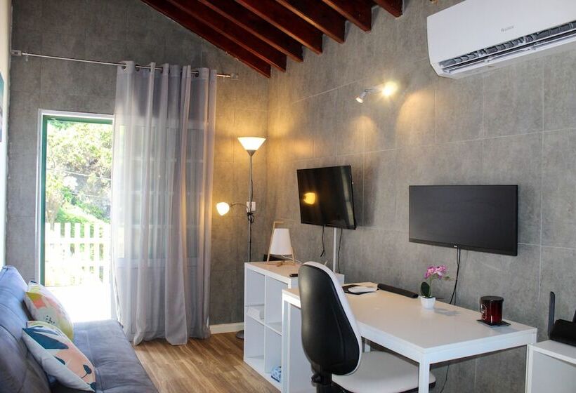 Пансион House 37north