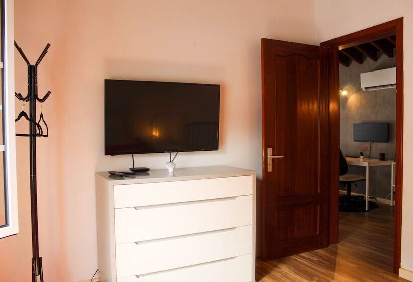 Пансион House 37north