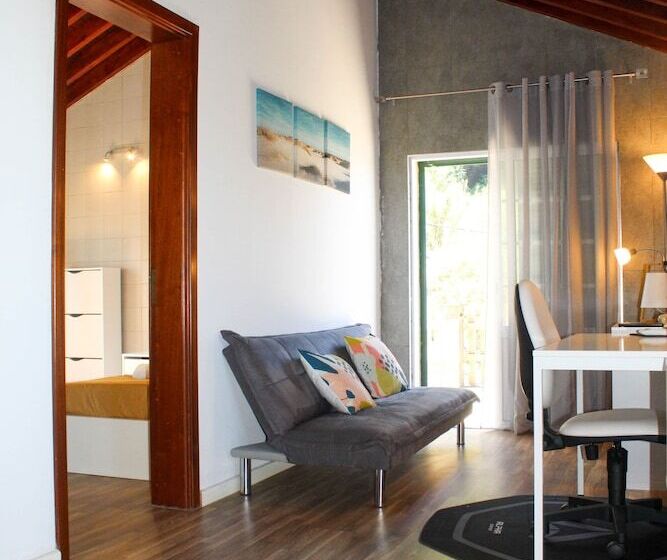 Пансион House 37north