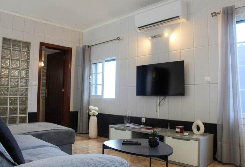 Пансион House 37north