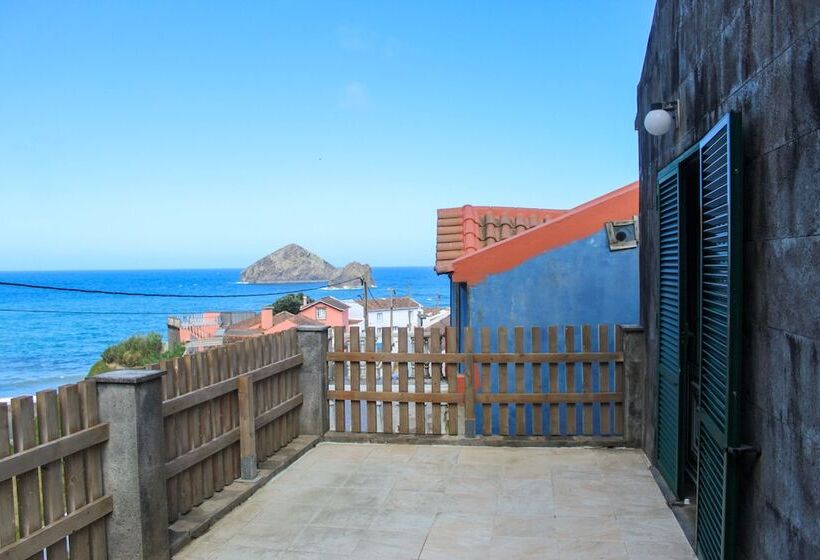 Пансион House 37north