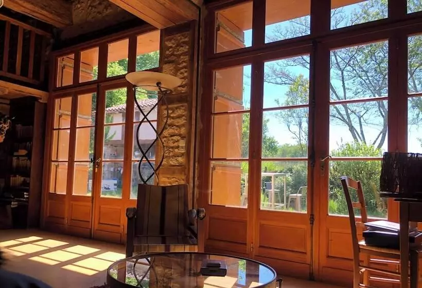 ペンション Le Mas Brantôme