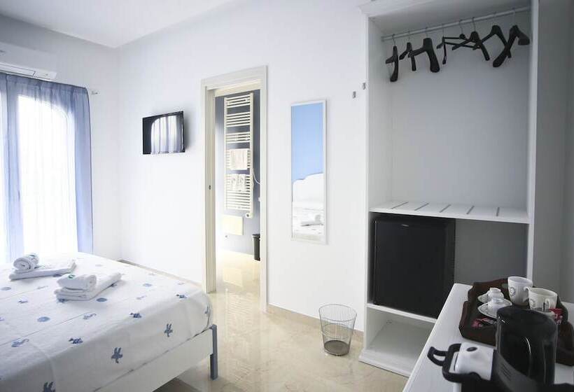 بنسيون Villa Del Gaudio Rooms & Apartments