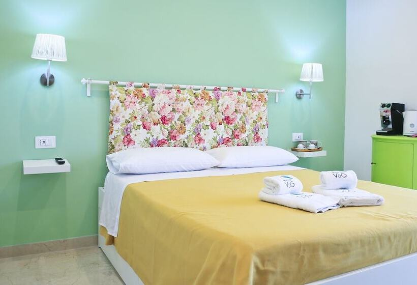 بنسيون Villa Del Gaudio Rooms & Apartments