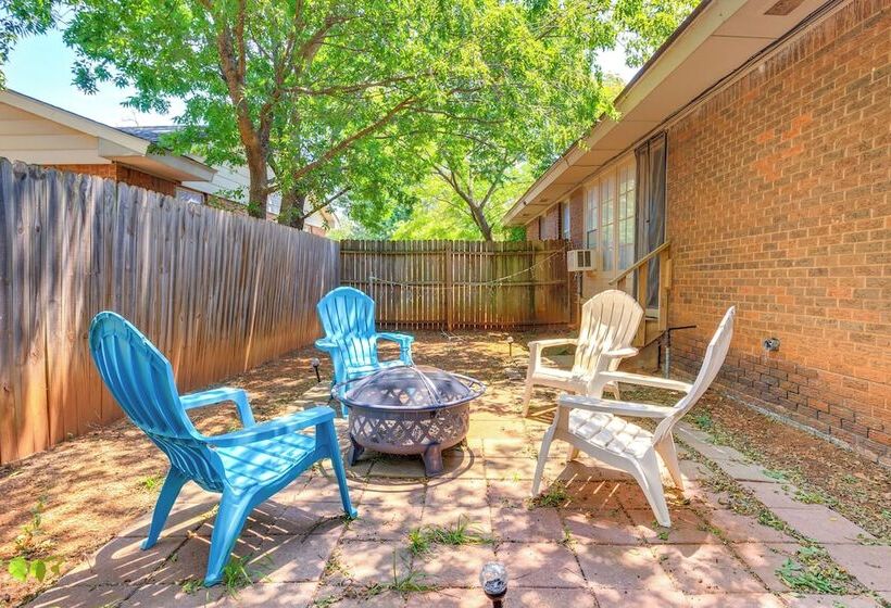 Pet Friendly Home In The Village W/ Fire Pit