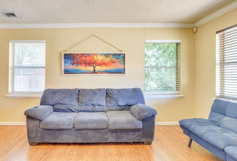 Pet Friendly Home In The Village W/ Fire Pit