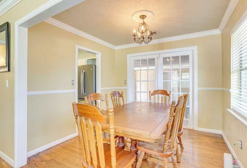 Pet Friendly Home In The Village W/ Fire Pit