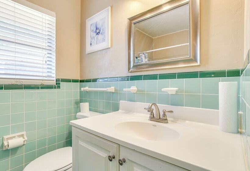 Pet Friendly Home In The Village W/ Fire Pit