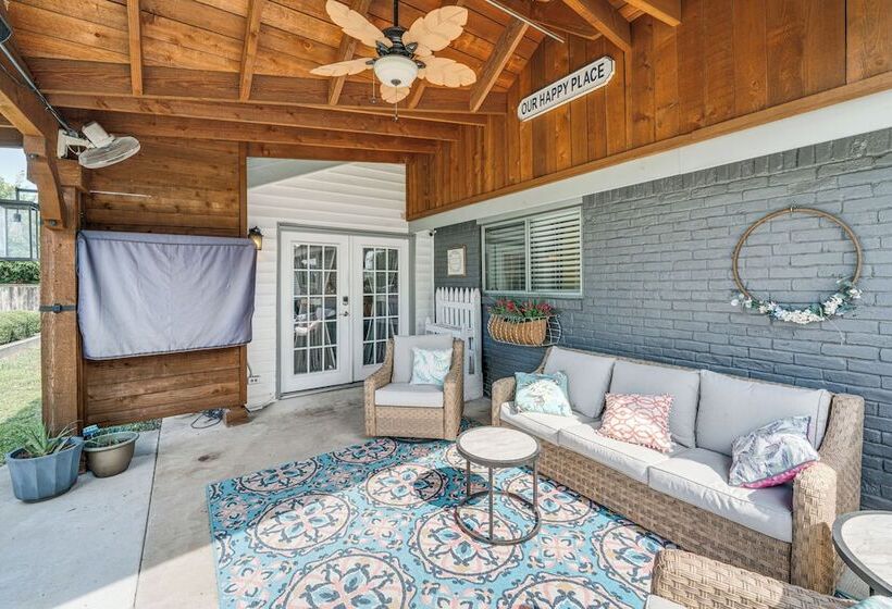 Pet Friendly Sachse Home W/ Patio, Fire Pit & Yard