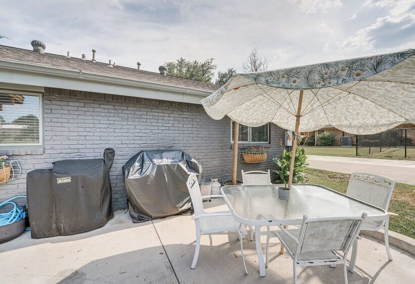 Pet Friendly Sachse Home W/ Patio, Fire Pit & Yard