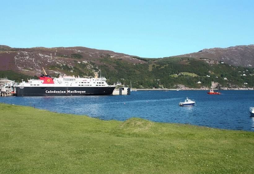 Rezydencja Kildonan House Village Centre Sleep 8 With Hot Tub