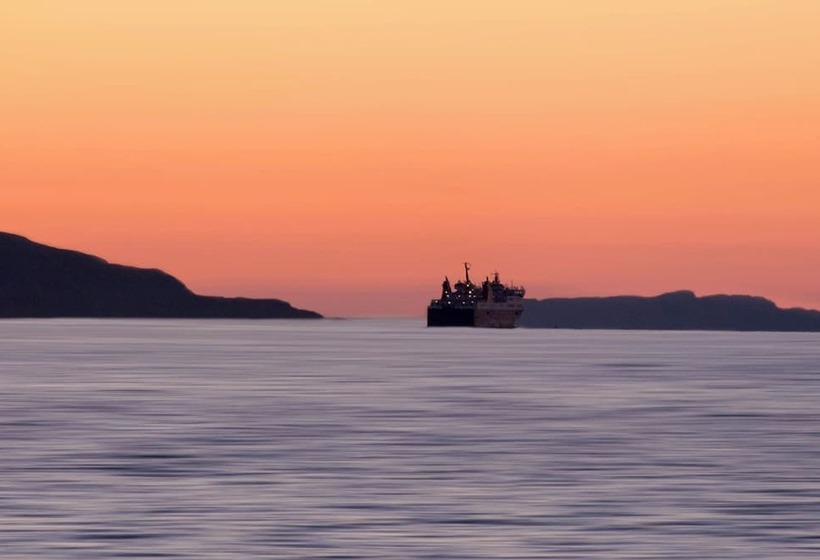 Резиденция Kildonan House Village Centre Sleep 8 With Hot Tub