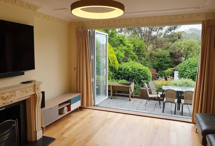 إقامة London Family Home Amazing Garden