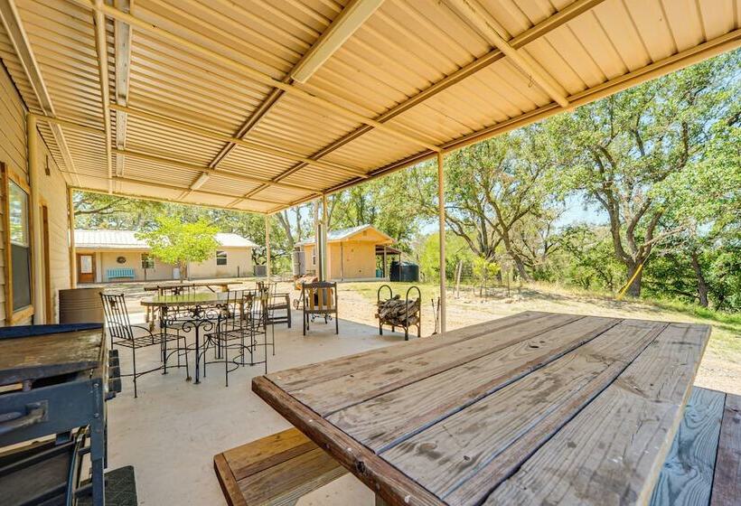 Riverfront Brady Retreat On 25 Acres!