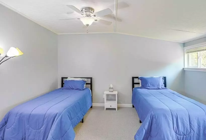 Bayfront Steuben Home W/ Screened Porch & Fire Pit