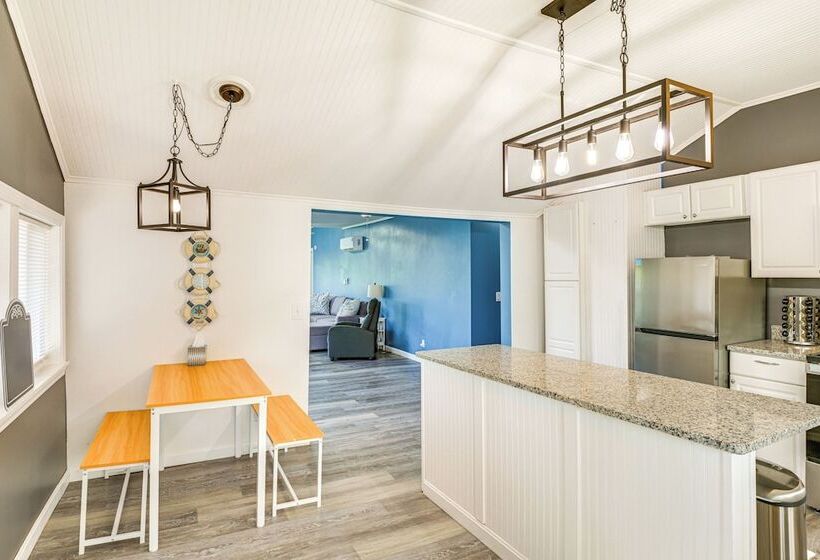 Bayfront Steuben Home W/ Screened Porch & Fire Pit