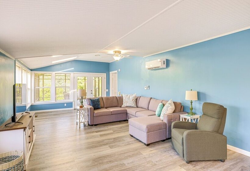 Bayfront Steuben Home W/ Screened Porch & Fire Pit