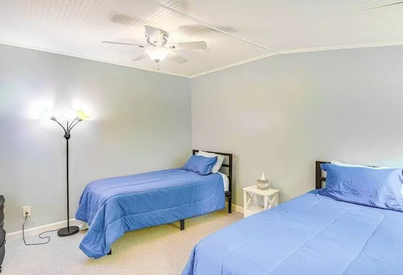 Bayfront Steuben Home W/ Screened Porch & Fire Pit