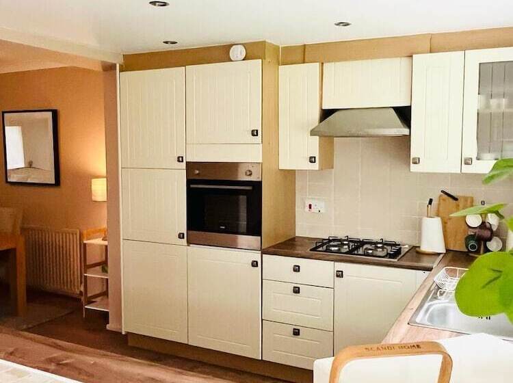 Bungalow Stay In Morpeth Close To Transport Links