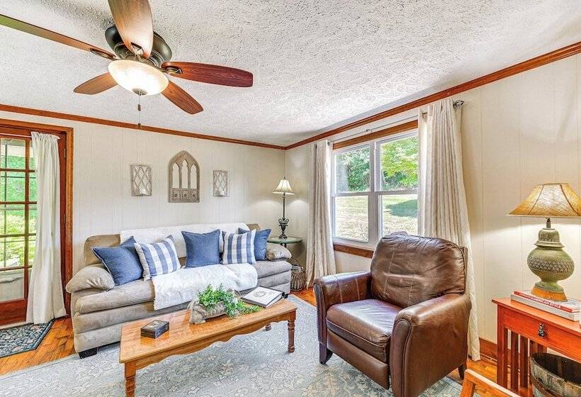 Family Fancy Gap Cottage W/ Deck   Pets Welcome!