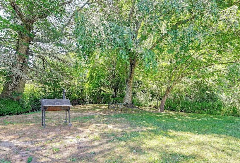 Family Fancy Gap Cottage W/ Deck   Pets Welcome!