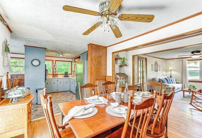 Family Fancy Gap Cottage W/ Deck   Pets Welcome!