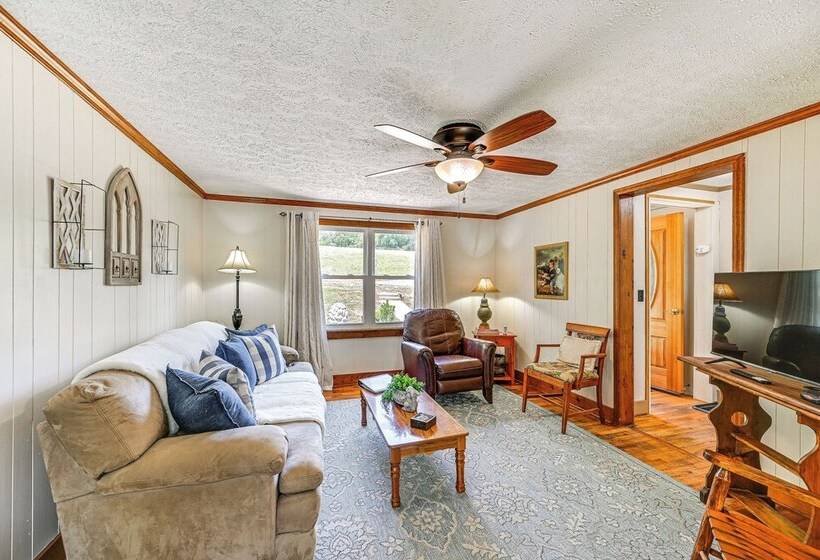 Family Fancy Gap Cottage W/ Deck   Pets Welcome!