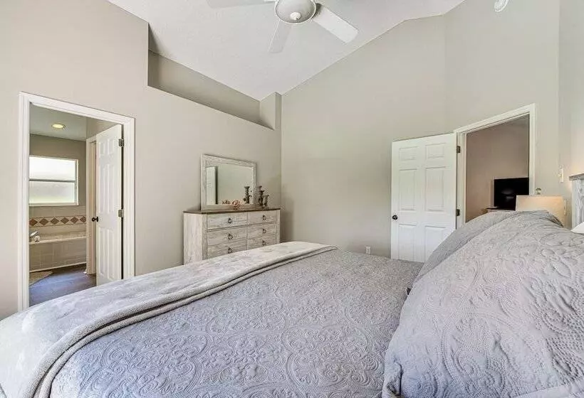 Heated Pool & Screened Lanai: Haines City Haven!